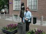 Anne Frank statue